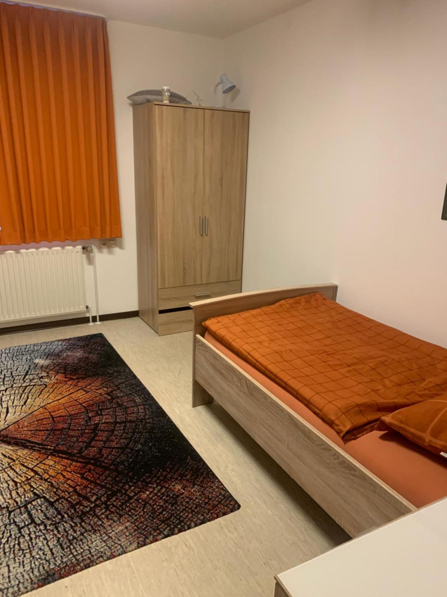 Monteure & Handwerker Einfach, Unkompliziert Und Preiswert In Alsfeld Buitenkant foto